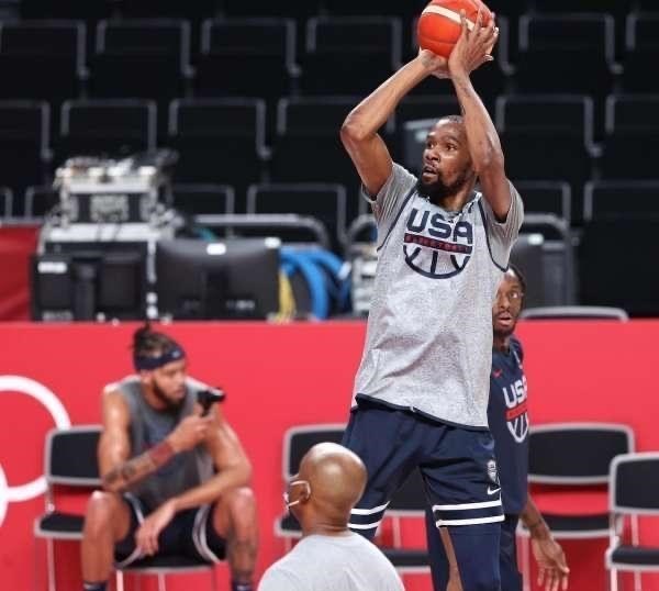 清浅微笑的我|杜兰特难了！三巨头成老帅救命稻草！梦之队排名出炉，失霸主地位