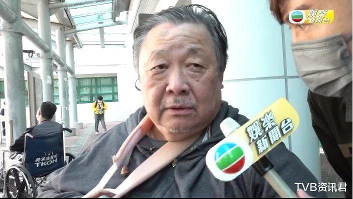 秦煌|突发！72岁香港老戏骨被紧急送医院，双脚严重浮肿，家属避谈病情