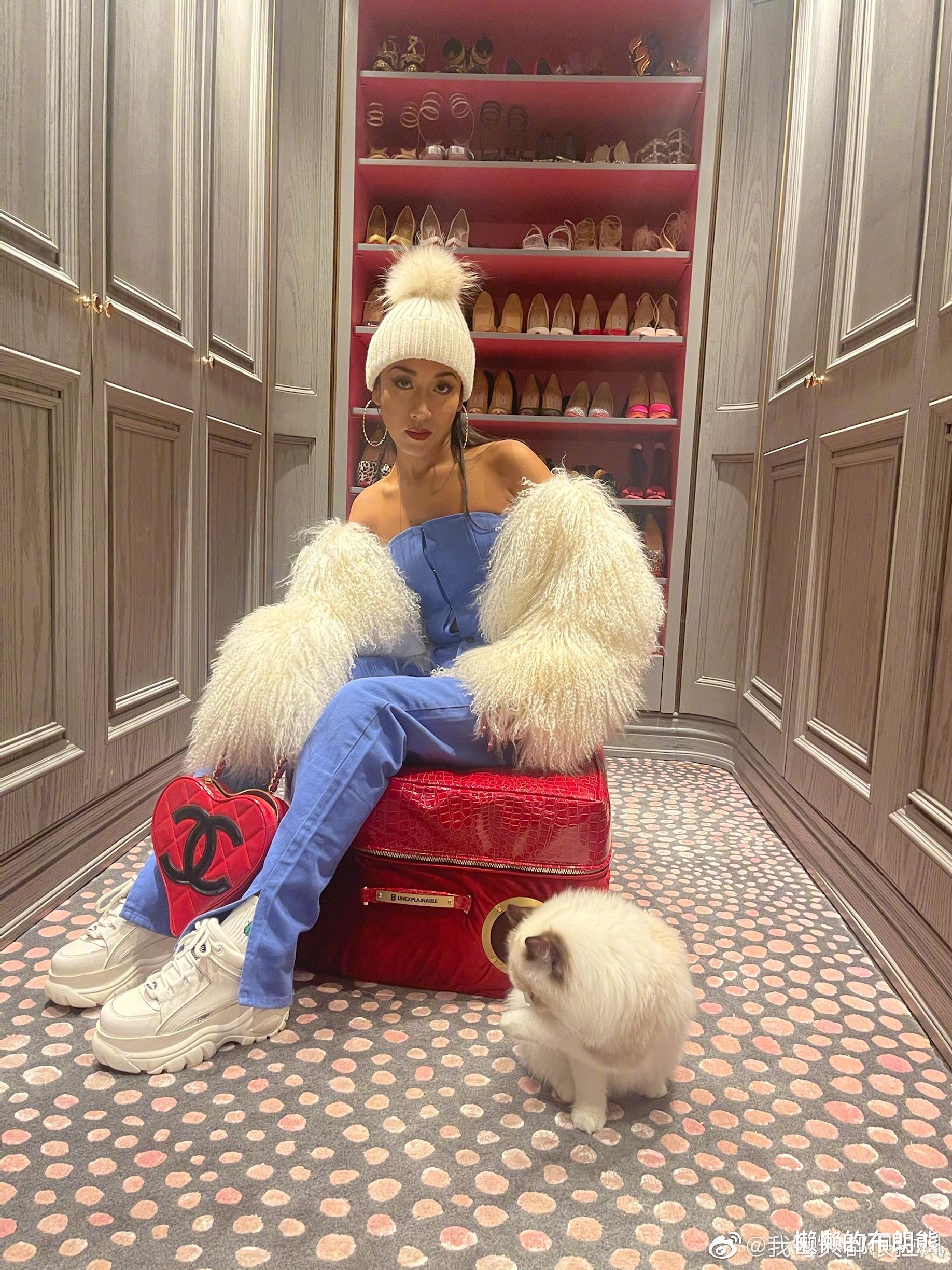 吉克隽逸|吉克隽逸这个热搜买的，我yue了…