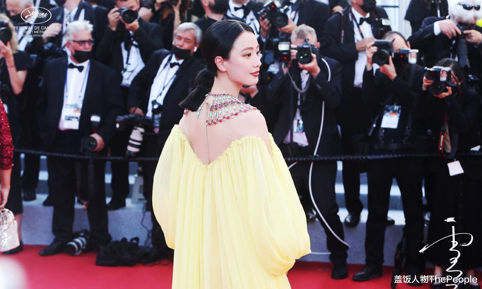 滤镜|10位戛纳红毯上的国内女星：有人手握作品艳压，有人蹭拍走光出丑
