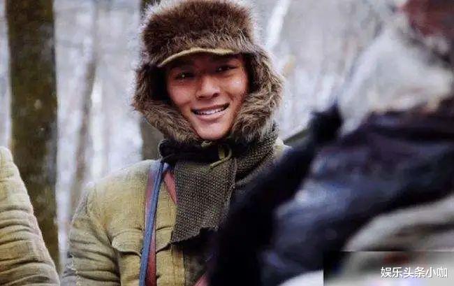 张晚意|新恋情曝光!刚红就劈腿,还玩剧组夫妻?