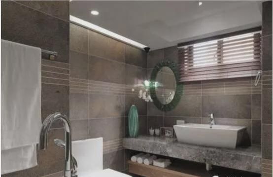 卫生间万万别贴这种瓷砖,价格贵还不耐脏,贴完才知道后悔