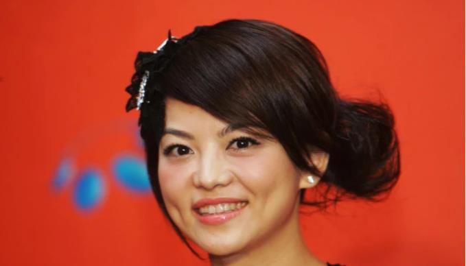 李厚霖|李湘前夫李厚霖罕见现身，长胖不少，如今身家30亿，娶得乒坛一姐