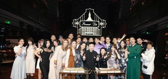 张大大|张大大晒31岁生日party合照，这阵容谁能想得到？
