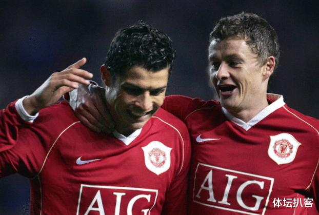 C罗|重磅！曼联正式邀请C罗回归，尤文巨星点头，冲击欧冠冠军+金球奖