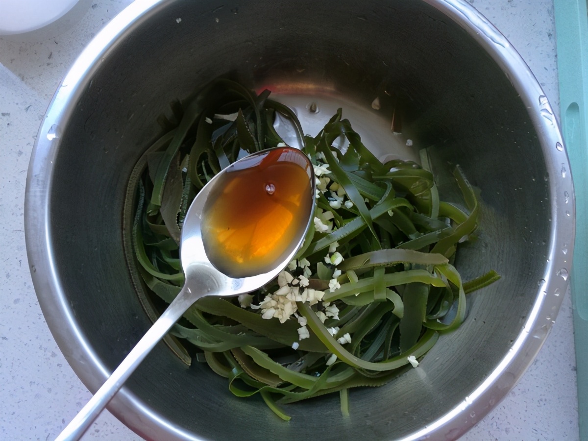 海带丝|海带和它最“忌讳”一起吃了,还有很多老人中招,早知道早受益