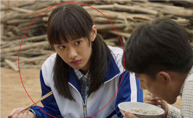 闫妮|闫妮凭什么成为最老谋女郎，为何和前夫离婚，又跟几个小鲜肉谈情说爱