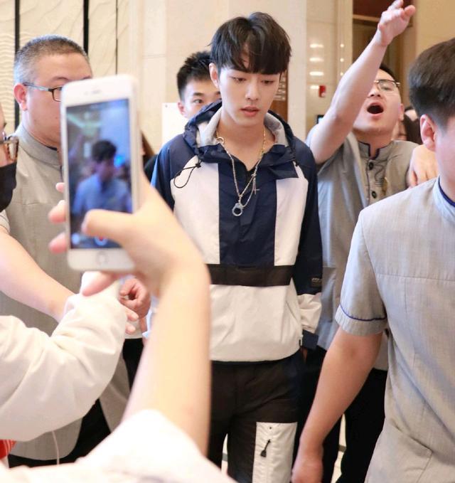 余生|《余生》遭负面舆情！汪编剧回应粉丝质疑：灌肠去！