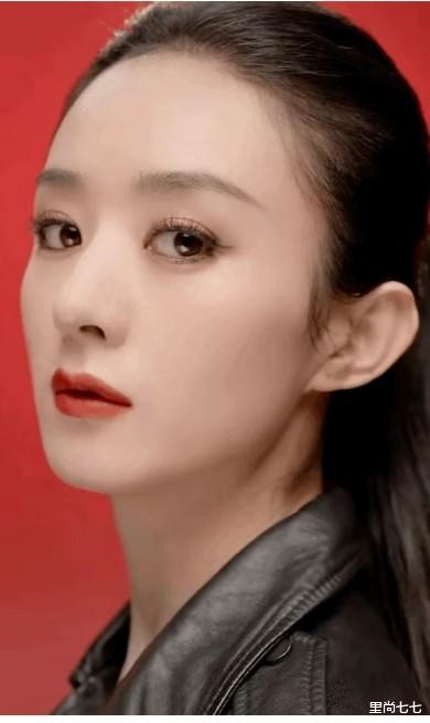 赵丽颖|赵丽颖官宣新代言，扎高马尾穿皮衣老气又生硬，时尚感跌回原位