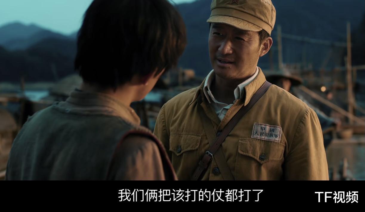 易烊千玺|《长津湖》发布主题曲MV，易烊千玺新镜头曝光，“红围巾”剧情揭秘