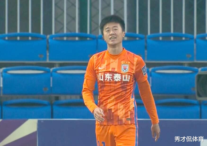 中國足協(xié)|3人防守也攔不住，劉洋蛇形突破闖龍?zhí)?，郝偉終于找到他的說明書