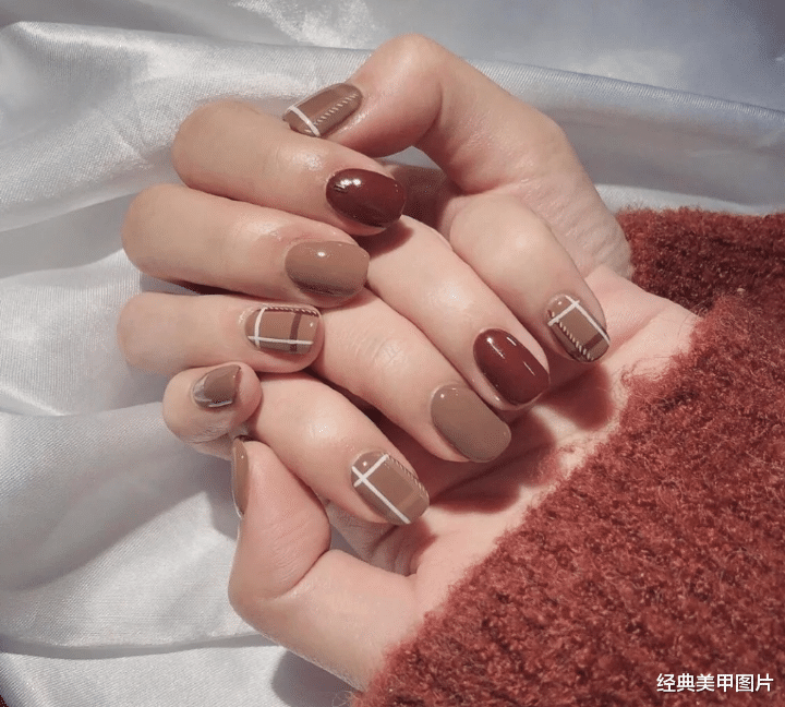 美甲|温柔显气质的奶茶系美甲,低调女神款,你值得拥有