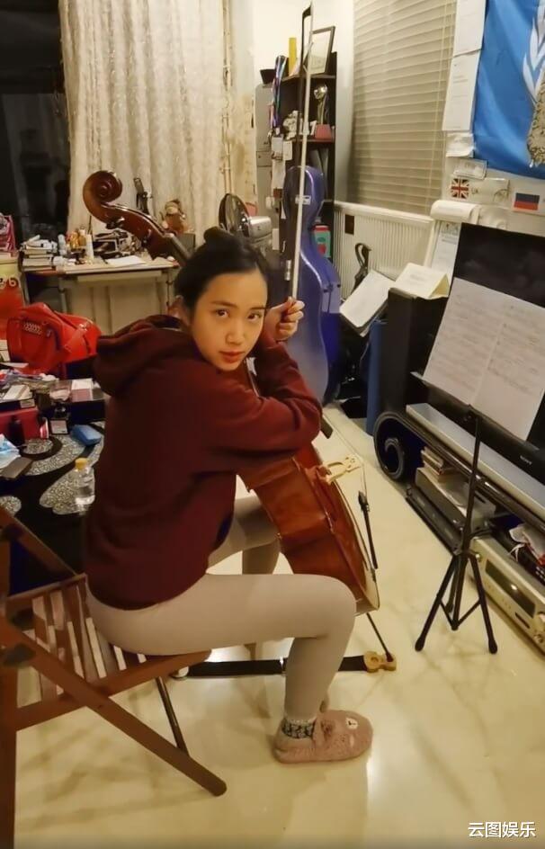 骆达华|骆达华20岁女儿美貌出众，被2所世界名校抢着要，却有意进娱乐圈