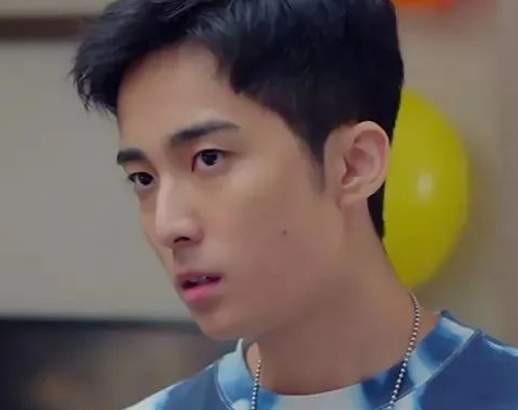 古装剧|开播就成热度飙升榜“扛把子”，郭子凡这次终于抽到“王炸”了？