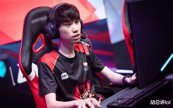 fpx战队|LOL：FPX向LNG示好被拒绝，LNG想把小凤凰烤了，海报差距太明显