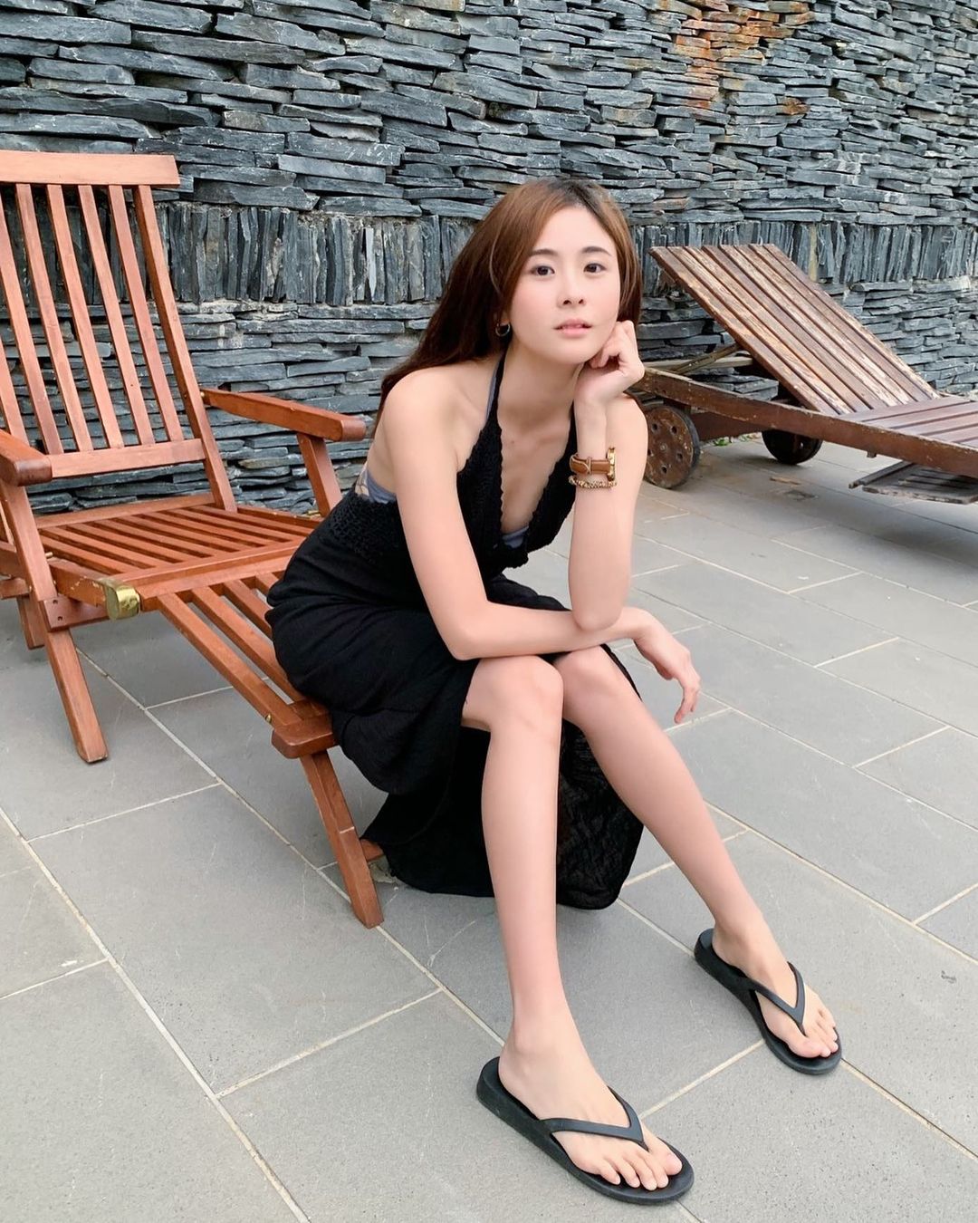 老王杂货铺|那晚以后，王哥给我引荐了许多工作上有联系的大人物