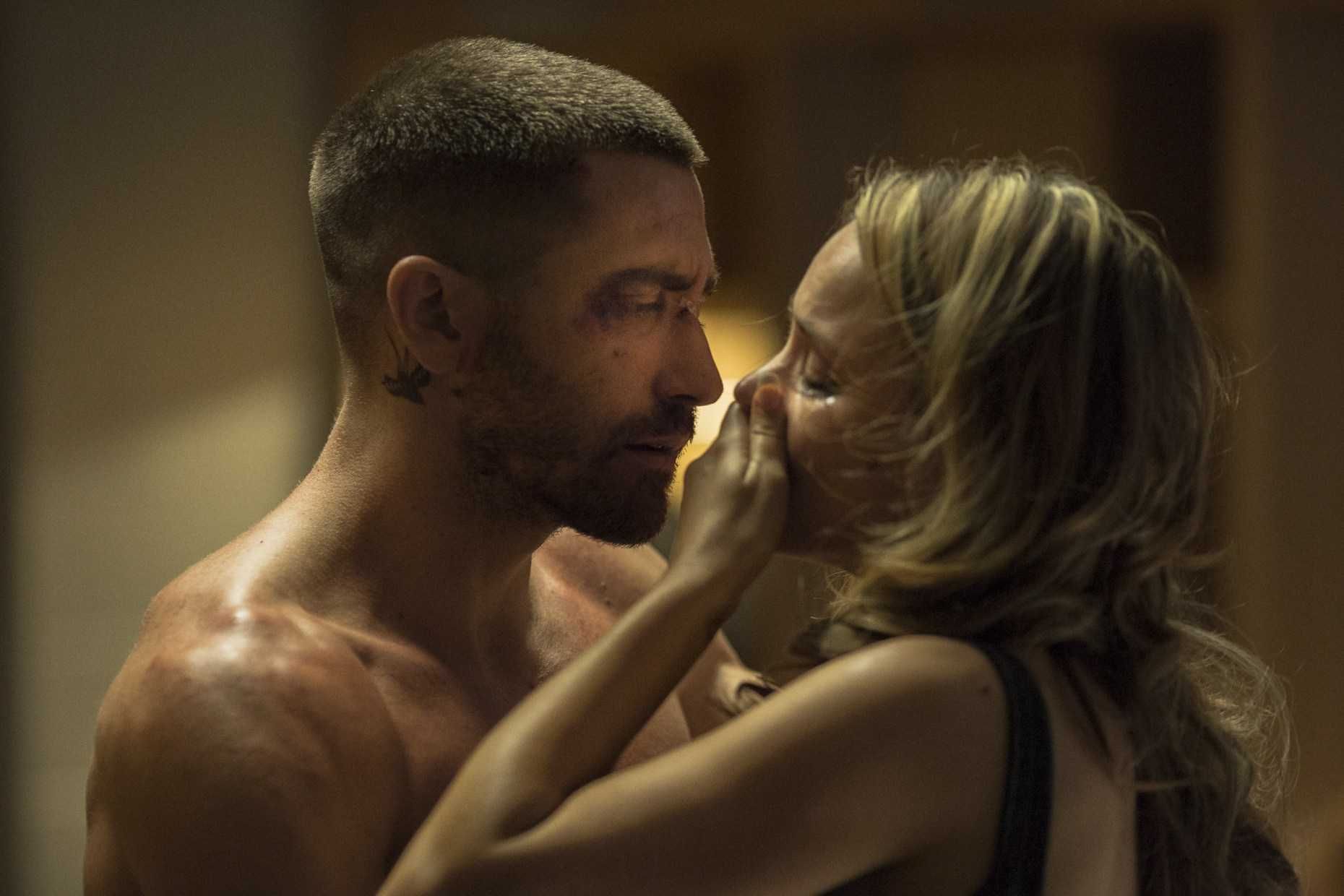 铁拳|《铁拳》：一部献给男人的拳击电影，出拳刚猛，但脚步有点凌乱