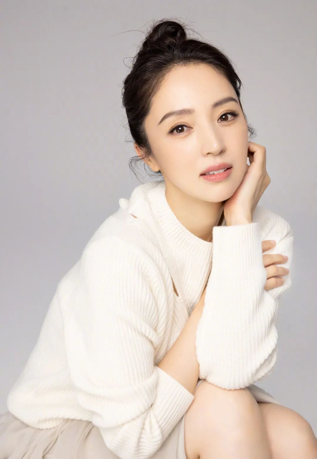 董璇|“童年女神”惨遭婚内出轨！官宣离婚后全网欢呼：渣男不配！