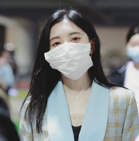 鞠婧祎|继杨超越后，又一个女星在模仿鞠婧祎，网友：想红想疯了吧！