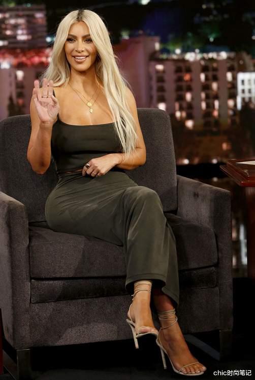 柳然|卡戴珊梨形身材却从来不遮胯，大胆暴露缺点，为什么更迷人抓眼了