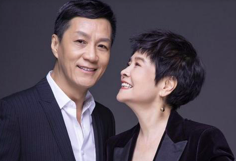 杨幂|冯远征为67岁爱妻庆生：望她一直可爱下去！他因心疼妻子丁克至今