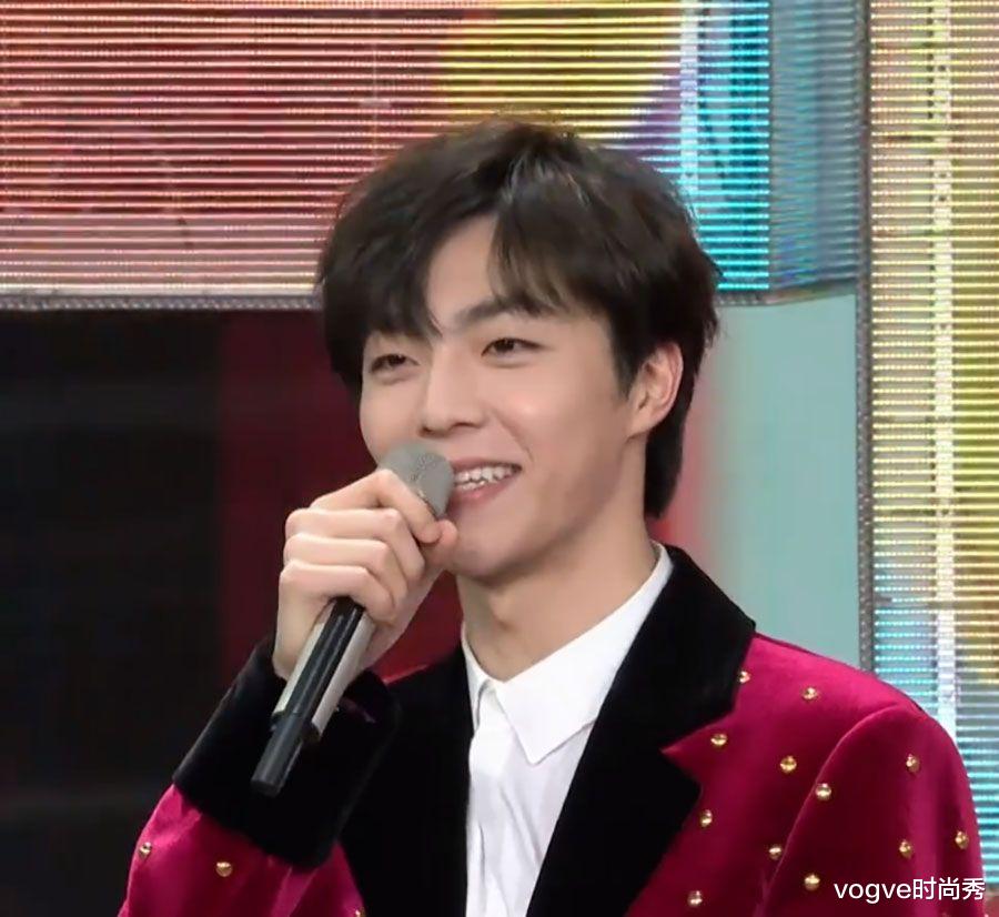 春晚|春晚男明星生图：没了磨皮美白待遇后，还是少女们喜欢的样子吗？