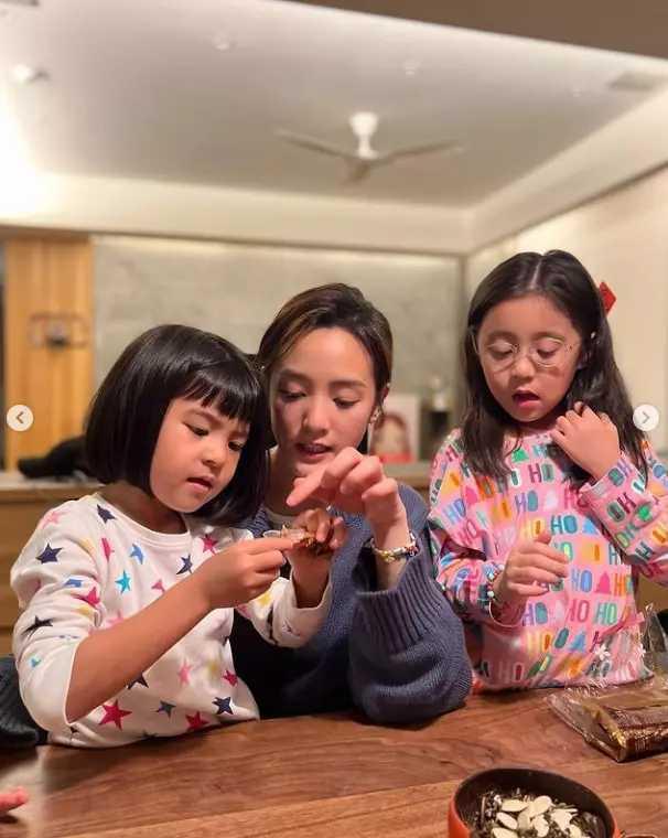 贾静雯|贾静雯晒最新动态：全家一水高颜值，6岁咘咘和父亲“共用1张脸”