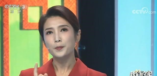 央视|春妮：成央视常客，CCTV-3《幸福账单》节目中又是主持又是秀唱功