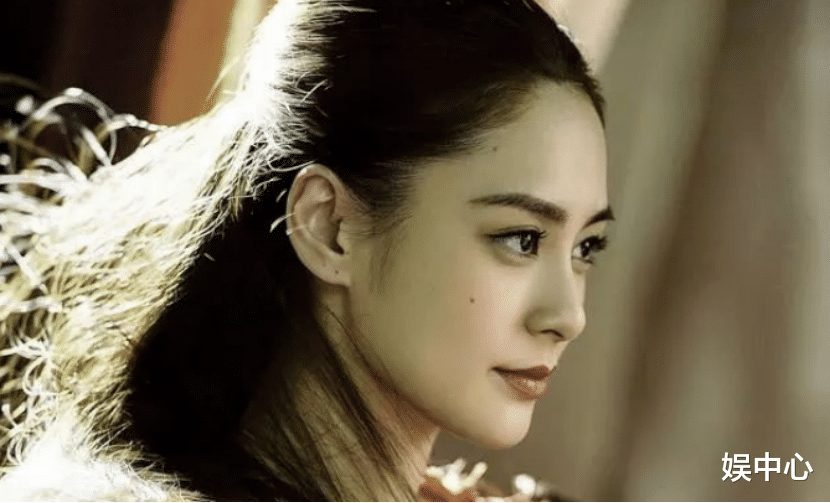 豆瓣|40岁的阿娇新片预告片曝光，身材发福的妲己，让人失望