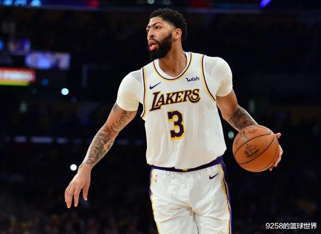 湖人隊|10戰(zhàn)8負！美媒：濃眉詮釋湖人為何享受現(xiàn)狀，衛(wèi)冕軍扮豬吃老虎？