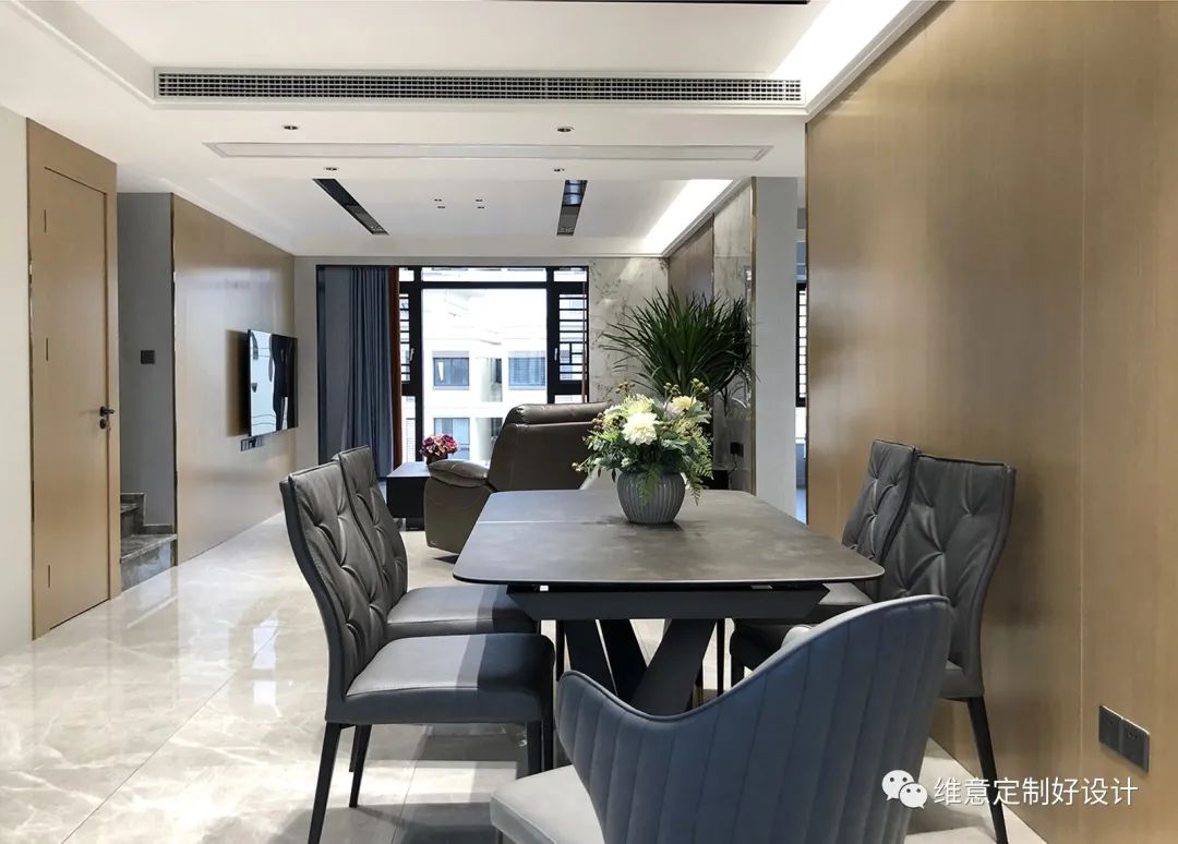 客厅坚决不打柜子,全屋无主灯,这套房子不只变大10㎡