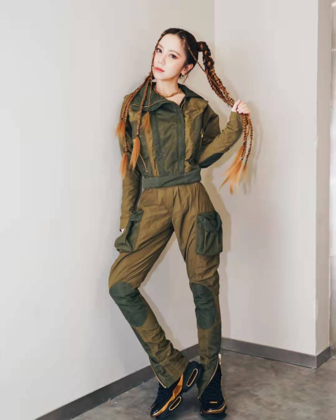 邓紫棋|邓紫棋个性装扮辣妹范