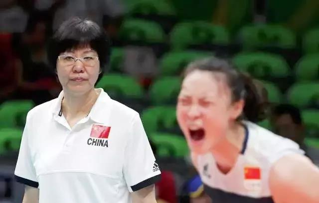 杨幂|杨幂被骂上热搜：果然，她也出事了！