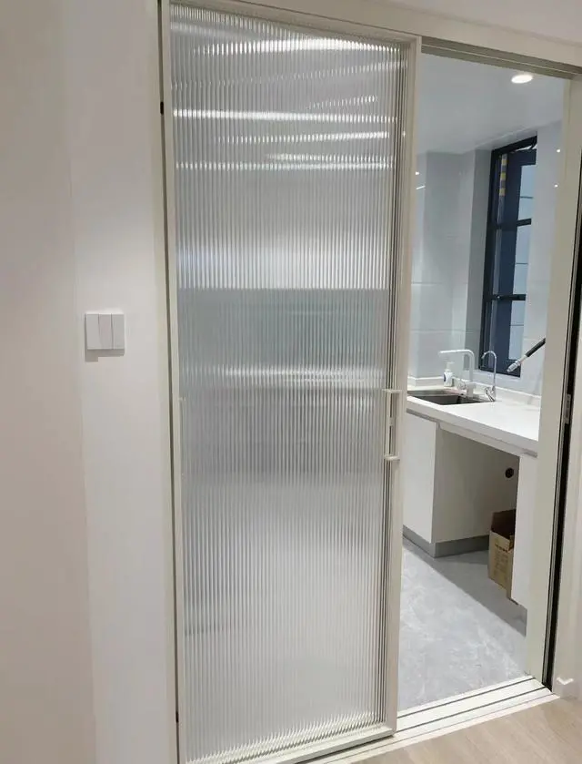 他们家81㎡，用原木+现代简约，打造成日式混搭风，平淡又温馨