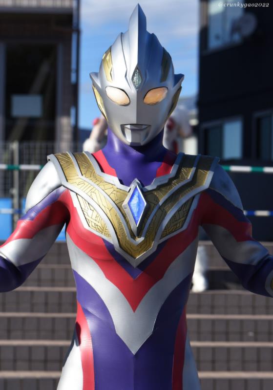 acgn漫评|特利迦奥特曼:顶级颜值和身材的线下官方皮套 这比正剧带感多了