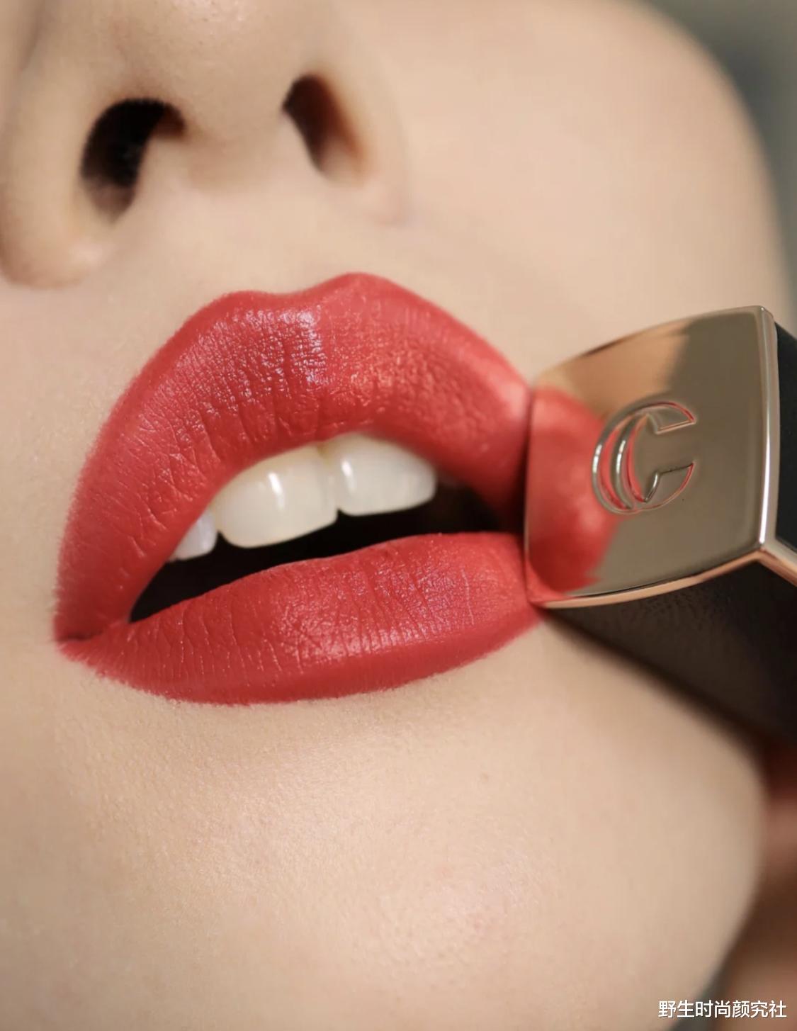 口红 这5支口红才是秋冬的专属,不高调不沉闷,显白又时髦高级