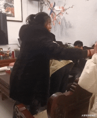 陈亚男|借鸡生蛋之陈亚男离婚了,净身出户?朱小伟的悲哀,谁之过?