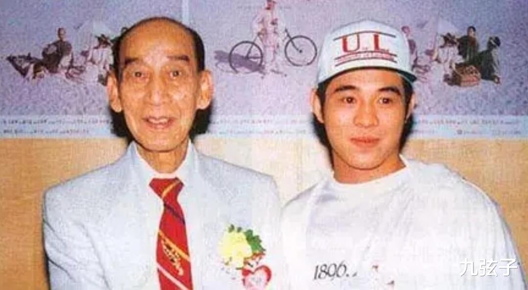 关德兴|“黄飞鸿专业户”关德兴，他的清醒扯下了多少明星的遮羞布