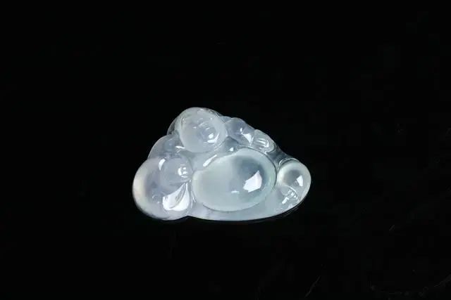 翡翠|想要鉴别翡翠的真假？这四点缺一不可！