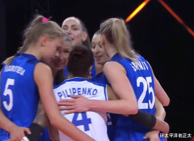 土耳其队|3-2!中国女排世界第3不保!奥运劲敌拒绝爆冷,决胜局轰14-3翻盘