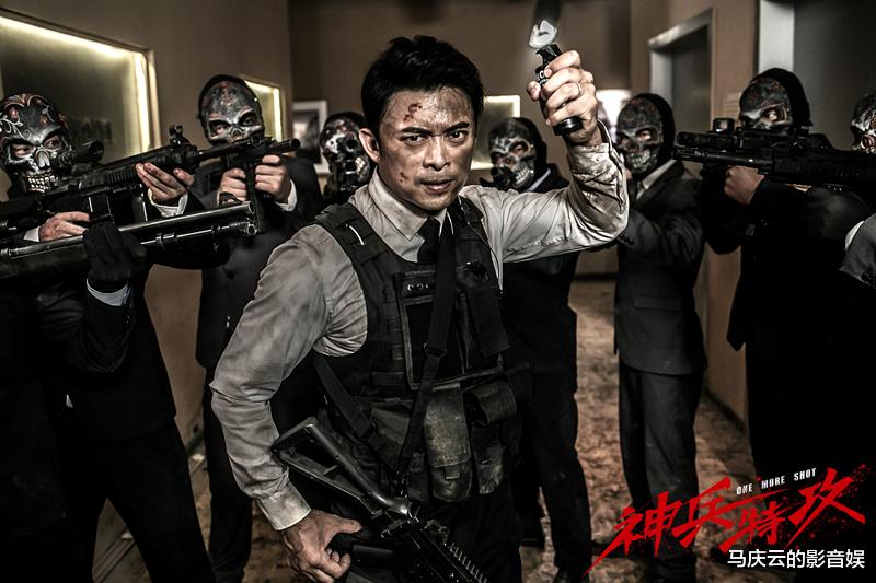 神兵特攻|《神兵特攻》上映，樊少皇硬汉气质，枪战不断，拳拳到肉的爽片