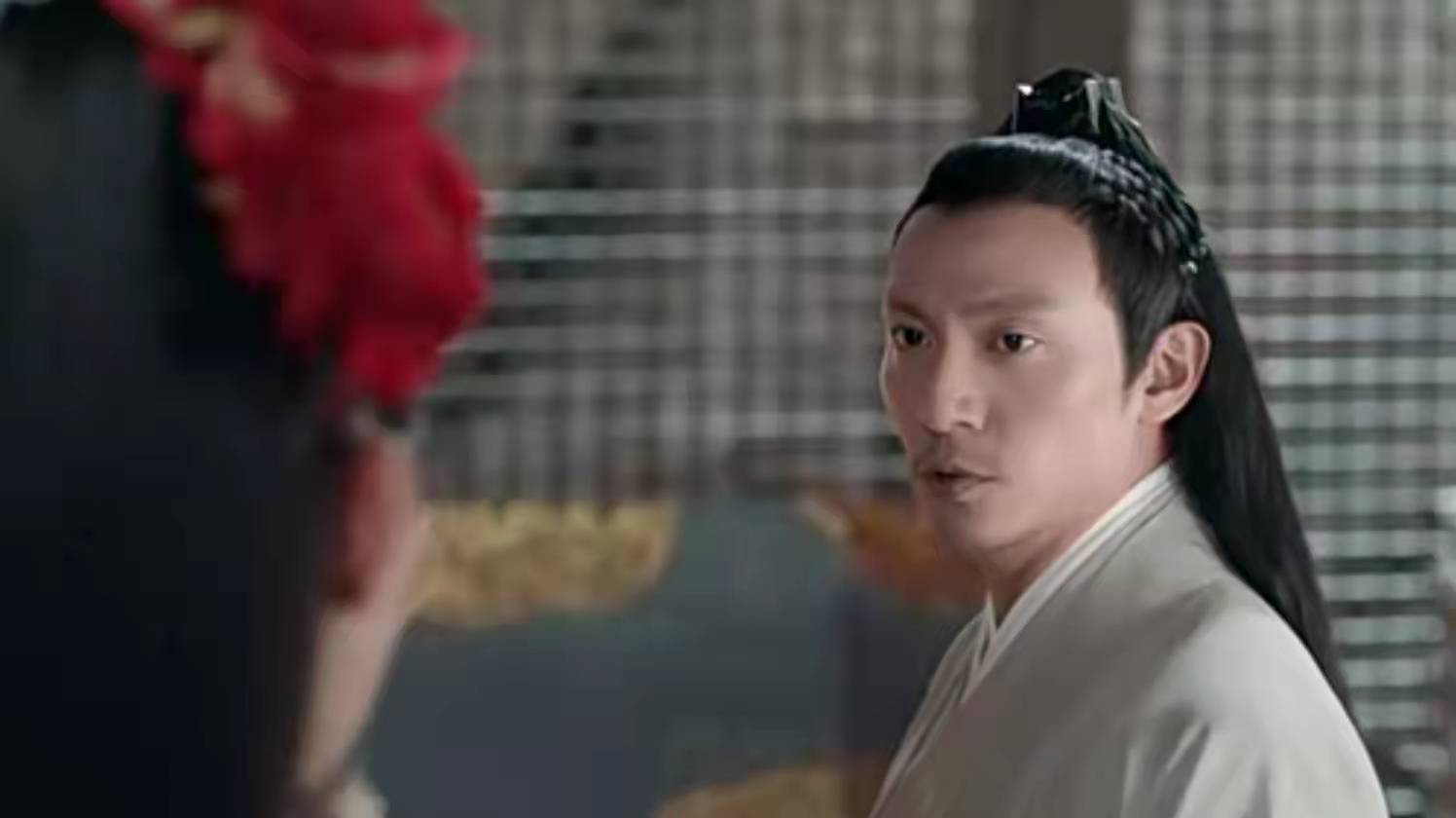 宸汐缘|宸汐缘2集剧情:天雷真君严刑拷打灵汐九宸出手相救 九宸寒症突发灵汐耗尽法力将其救醒