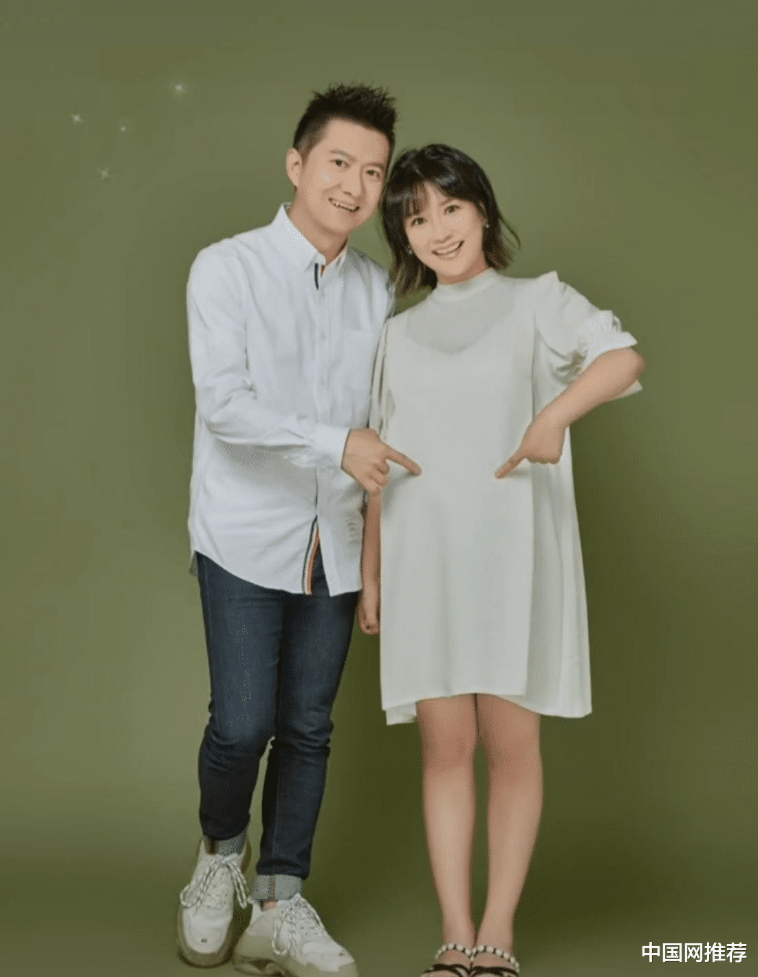 红果果|央视少儿频道主持人红果果二胎临盆！晒全家福网友送祝福