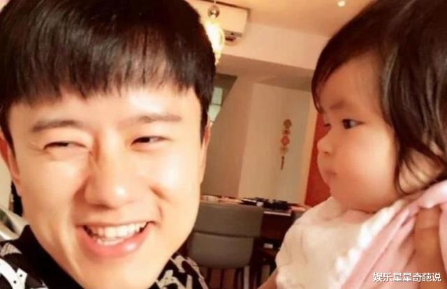 张杰|张杰打完疫苗心情好，回家晒出双胞胎照片，网友：简直萌翻了