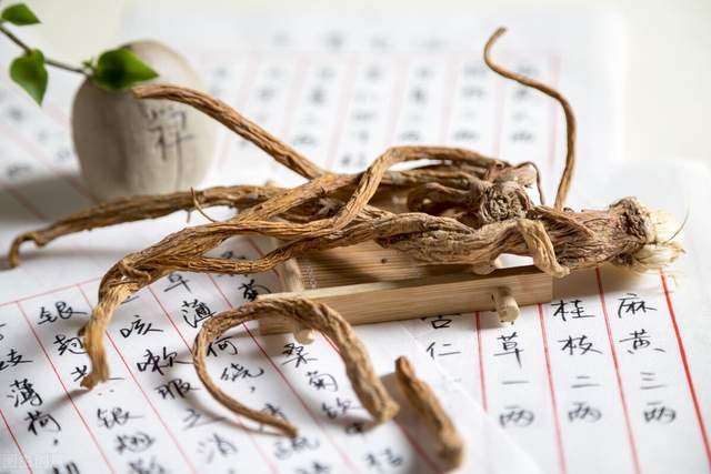 中药|雨季关节痛,只是风湿病吗?送你六味中药,气血双补,温阳通脉