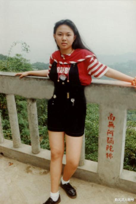 卓依婷|“贺岁公主”卓依婷：5岁大红大紫，翻唱786首歌曲，被传去世20年