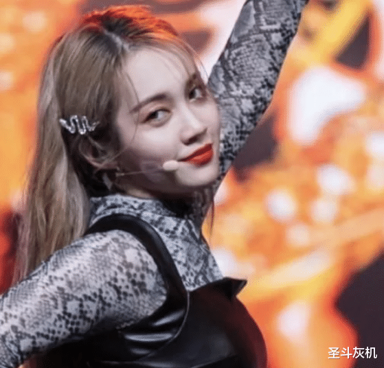 写真|李宣美因为对练习生太苛刻，导致两地同时攻击她，还表示不是第一次了！