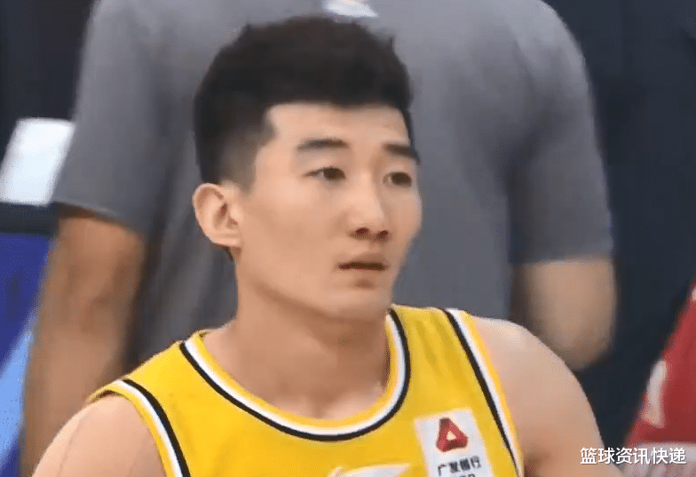 顽童说情感 严惩广厦孙铭徽！报复性动作故意绊倒李炎哲，被吹违体不能轻饶他