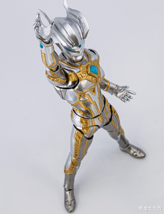 漫畫|究極光輝賽羅奧特曼SHF官博樣品 帝騎21神主牌：臥龍鳳雛吃癟組