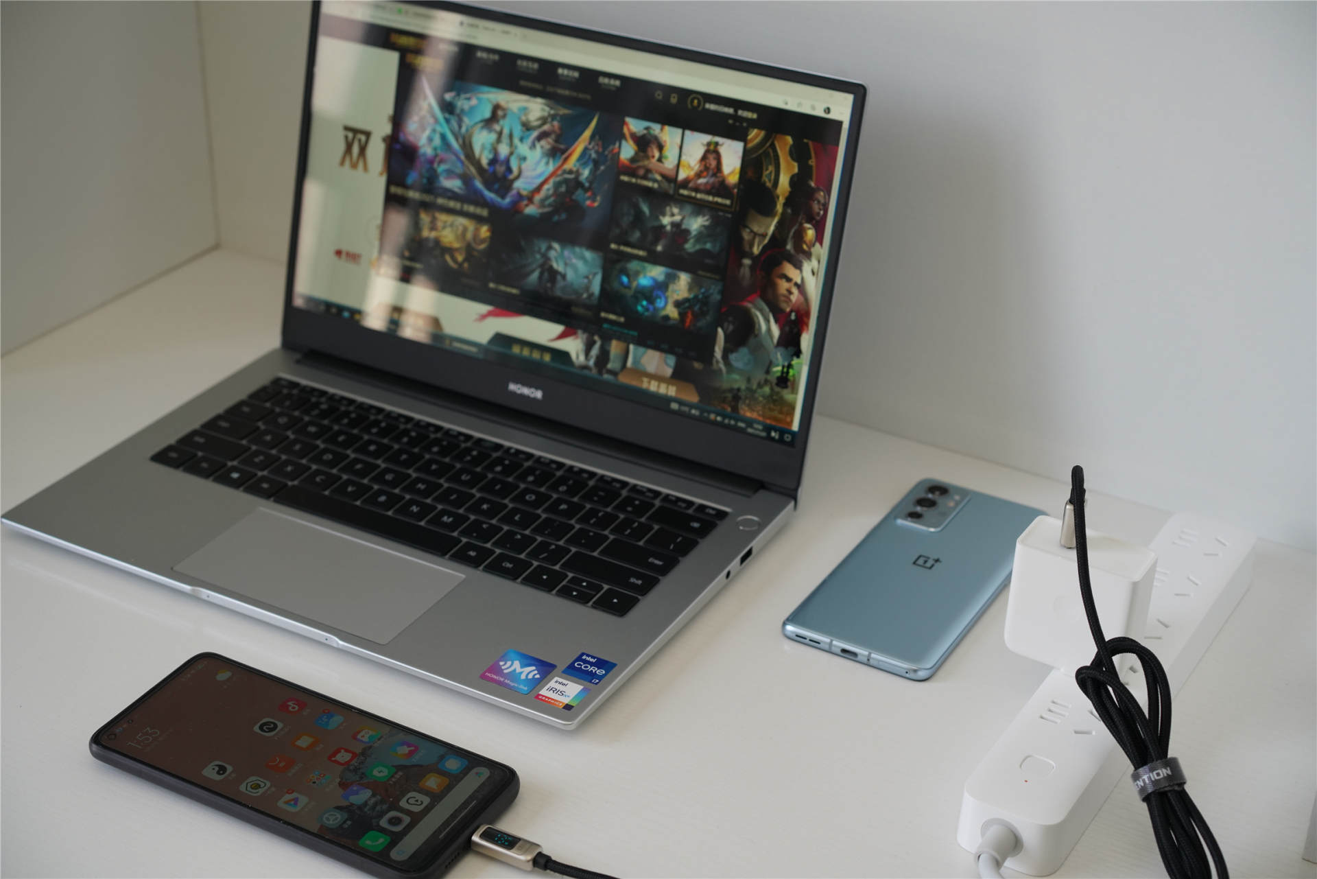 aigo|支持多种主流快充协议无所不充，aigo 65W PD电源适配器评测